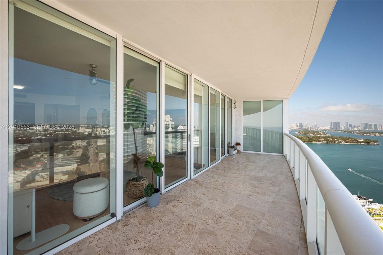 450 Alton Rd , Unit 2810, Miami Beach, FL 33139 Photo