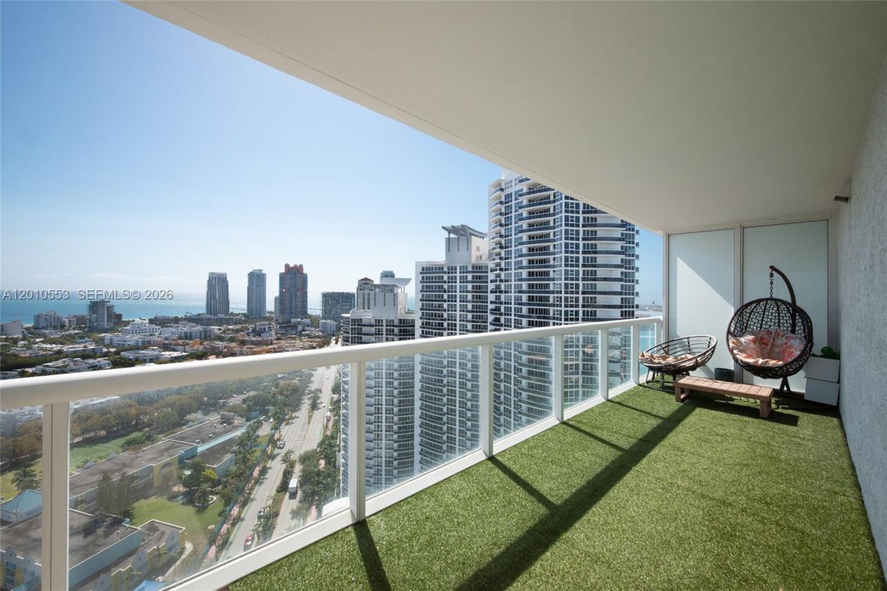 450 Alton Rd , Unit 2810, Miami Beach, FL 33139 Photo