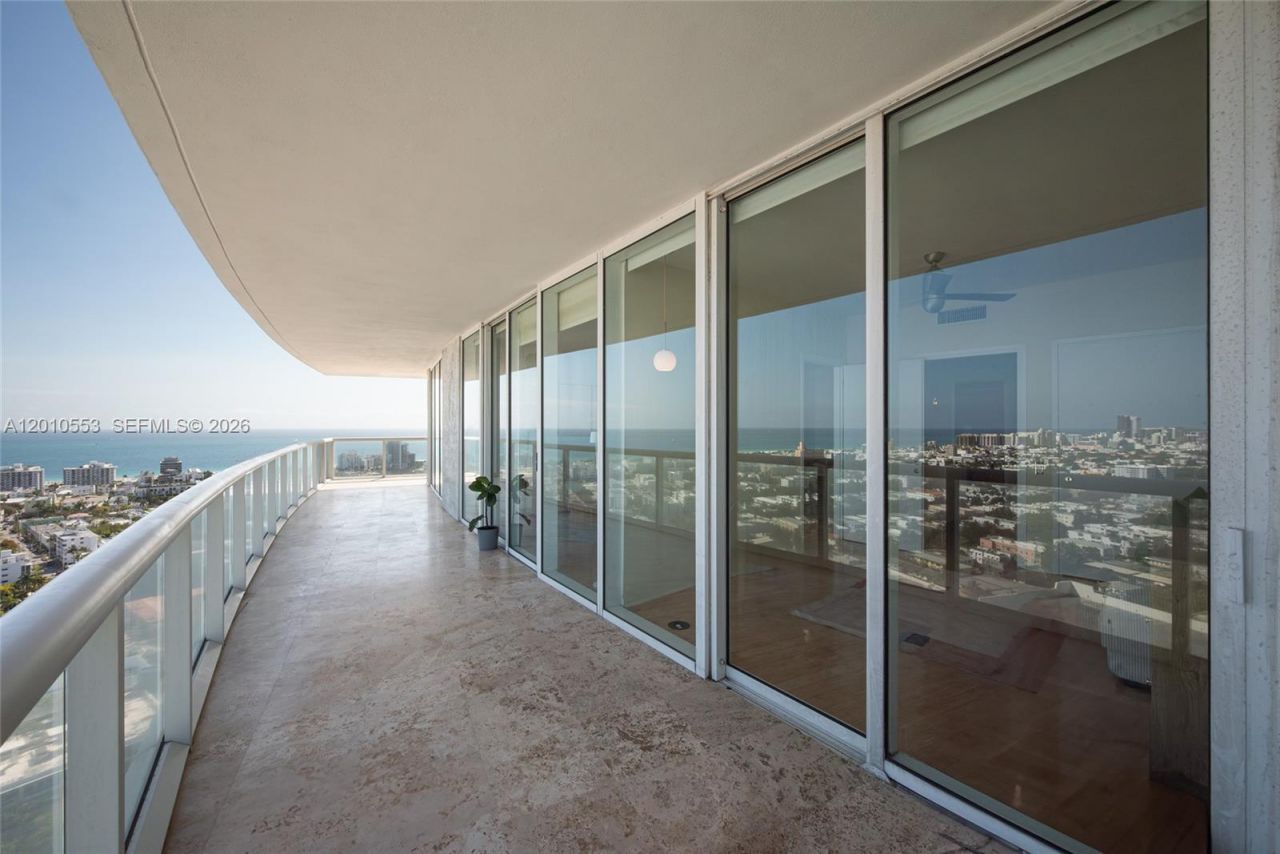 450 Alton Rd , Unit 2810, Miami Beach, FL 33139 Photo