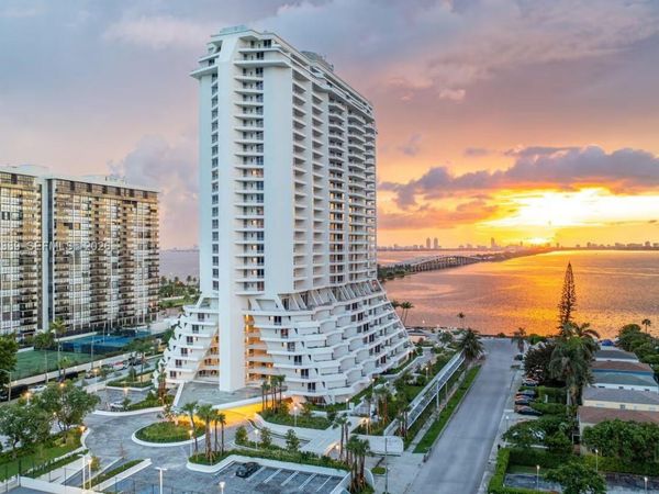 555 NE 34th St , Unit 209, Miami, FL 33137