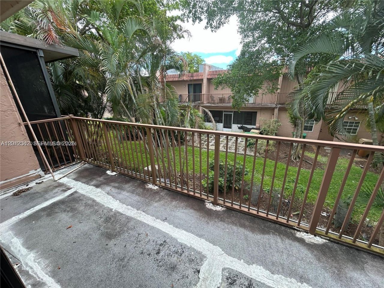 29 Madrid Ln, Unit 8-9, Davie, FL 33324 Photo