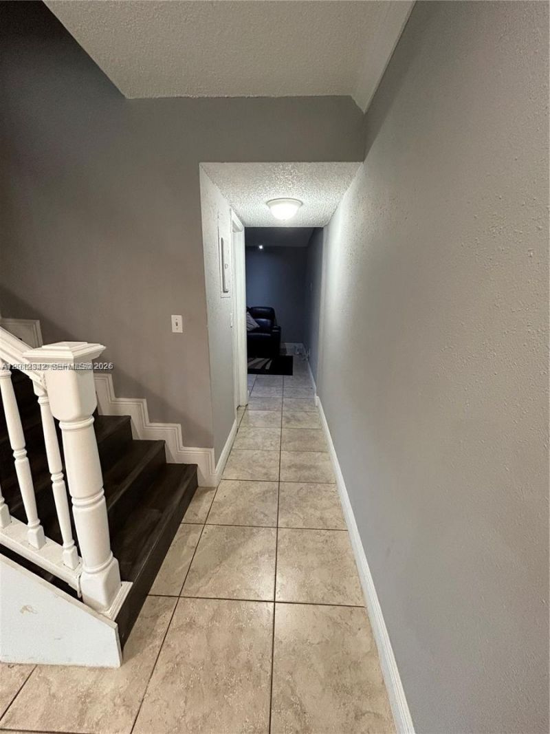 29 Madrid Ln, Unit 8-9, Davie, FL 33324 Photo