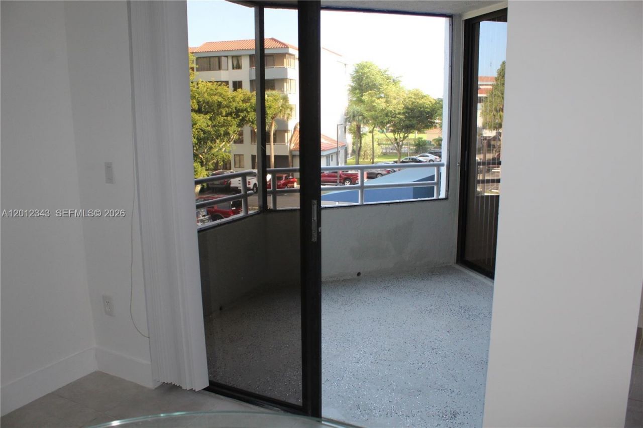 8305 SW 152nd Ave, Unit A-303, Miami, FL 33193 Photo