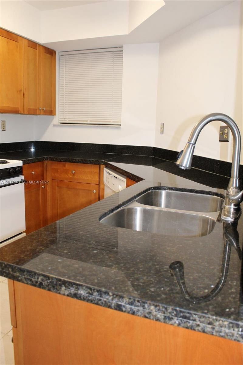 8305 SW 152nd Ave, Unit A-303, Miami, FL 33193 Photo