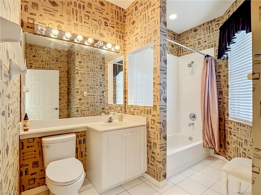 9241 Lake Abby Ln, Unit 201, Bonita Springs, FL 34135 Photo