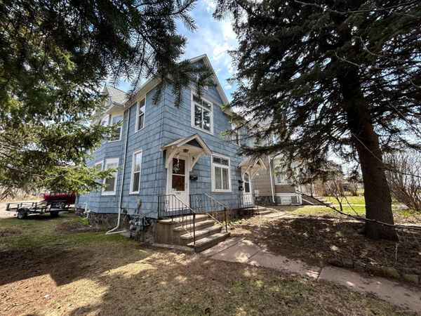 1302 W 1st Street , Duluth, MN 55806