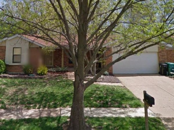 7070 Bumble Bee Lane , St Louis, MO 63129