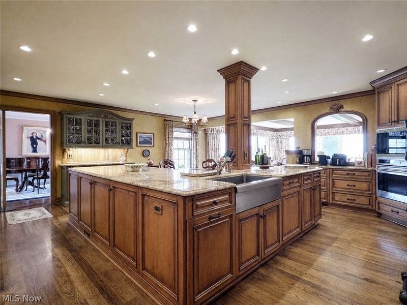 20664 Beach Cliff Boulevard, Rocky River, OH 44116 Photo 8
