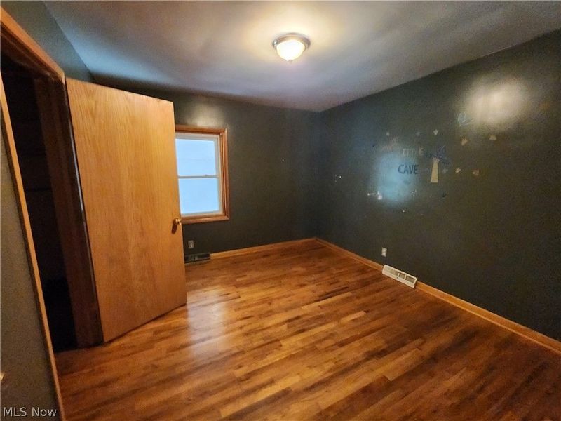 429 Comstock Street NW, Warren, OH 44483 Photo 7