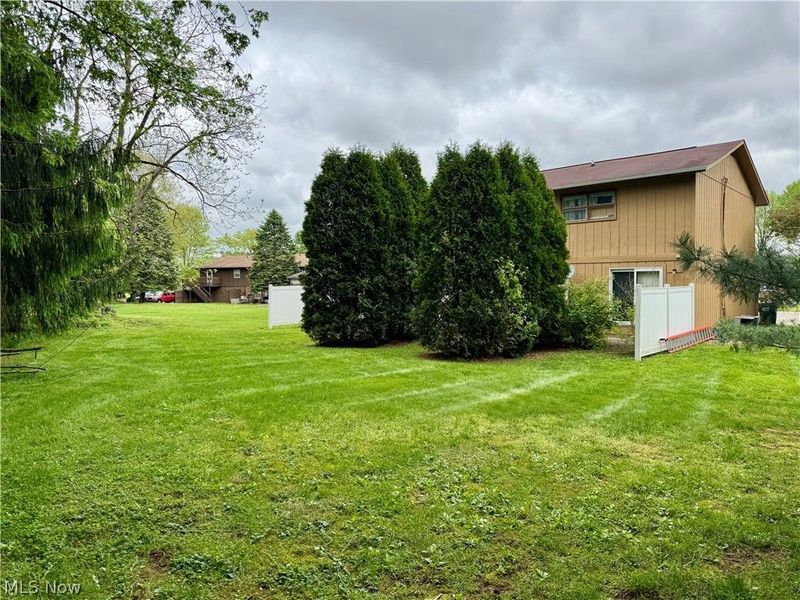792 Kingwood Drive NE, Bolivar, OH 44612 Photo 18