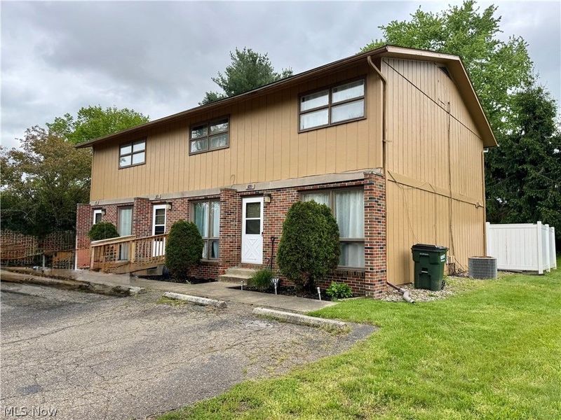 792 Kingwood Drive NE, Bolivar, OH 44612 Photo 2