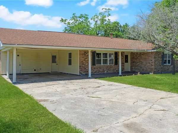 3885 BERKLEY Street, Slidell, LA 70458