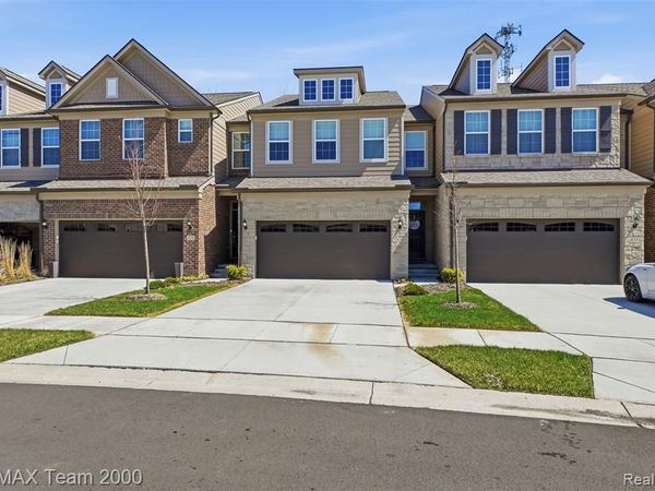 838 Addison Circle, Commerce Twp, MI 48390