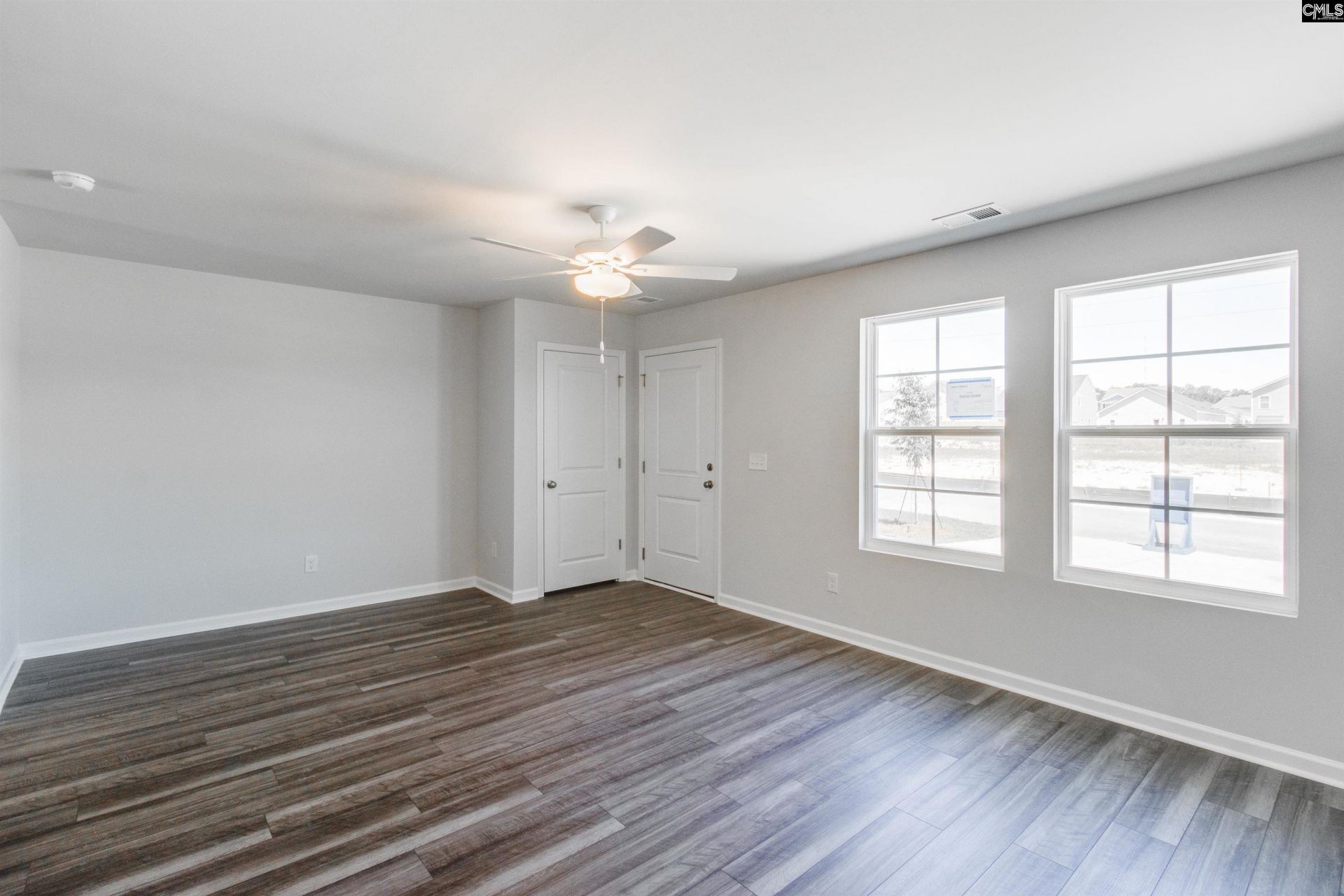 175 Carr Lane  Photo 4