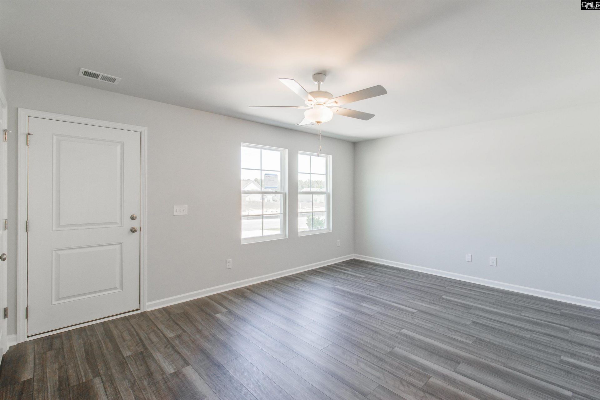 175 Carr Lane  Photo 5