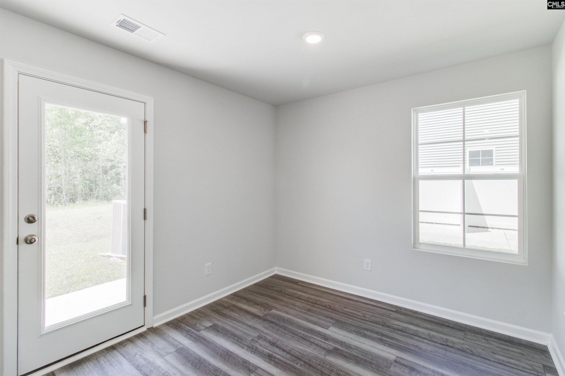 175 Carr Lane  Photo 6