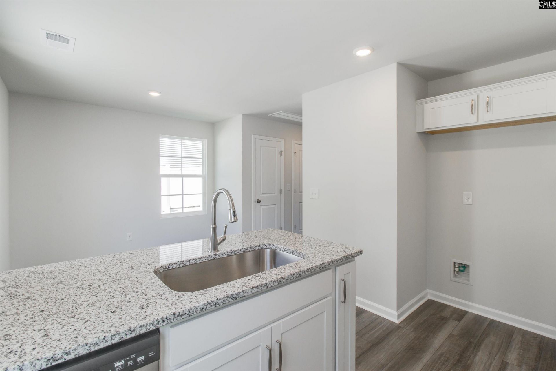 175 Carr Lane  Photo 9