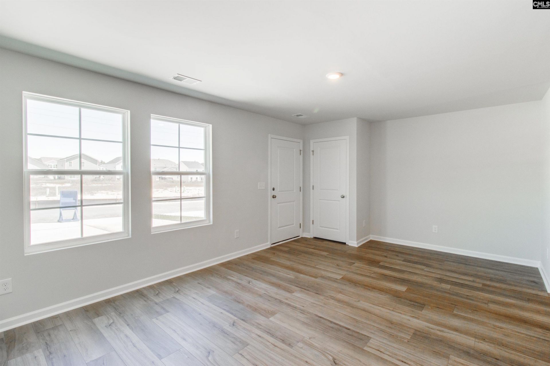 183 Carr Lane  Photo 4