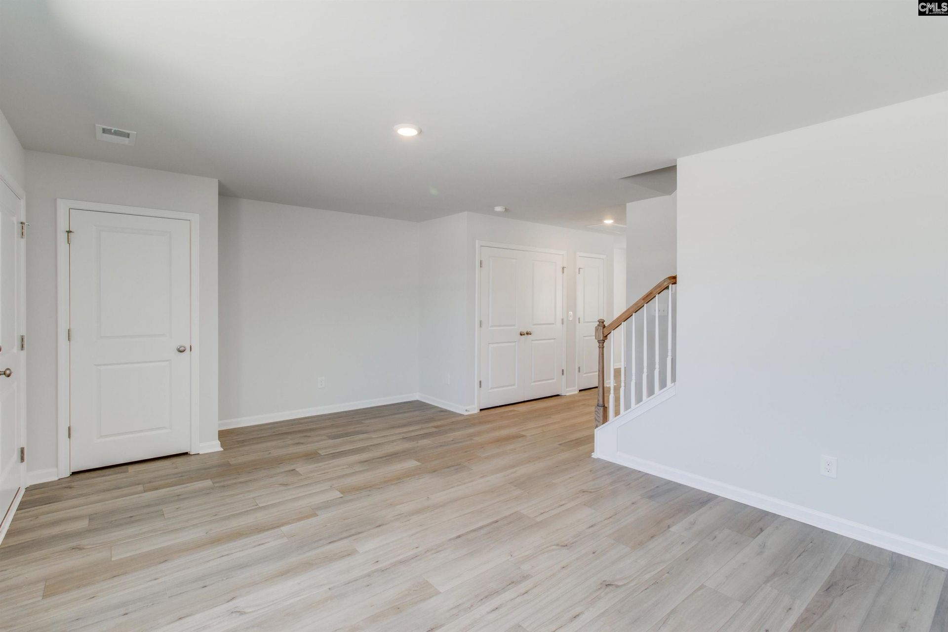 183 Carr Lane  Photo 5
