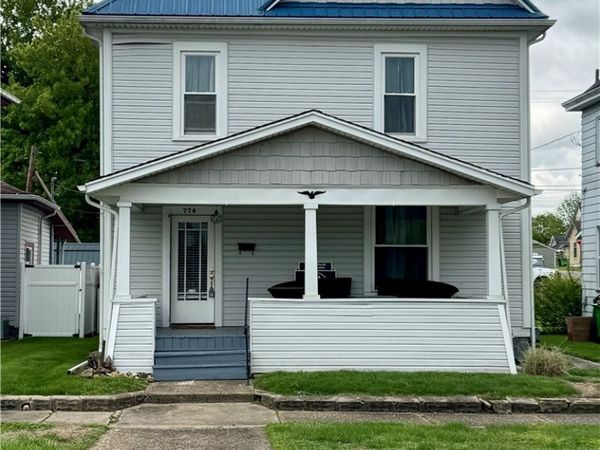 776 S 6th Street , Coshocton, OH 43812