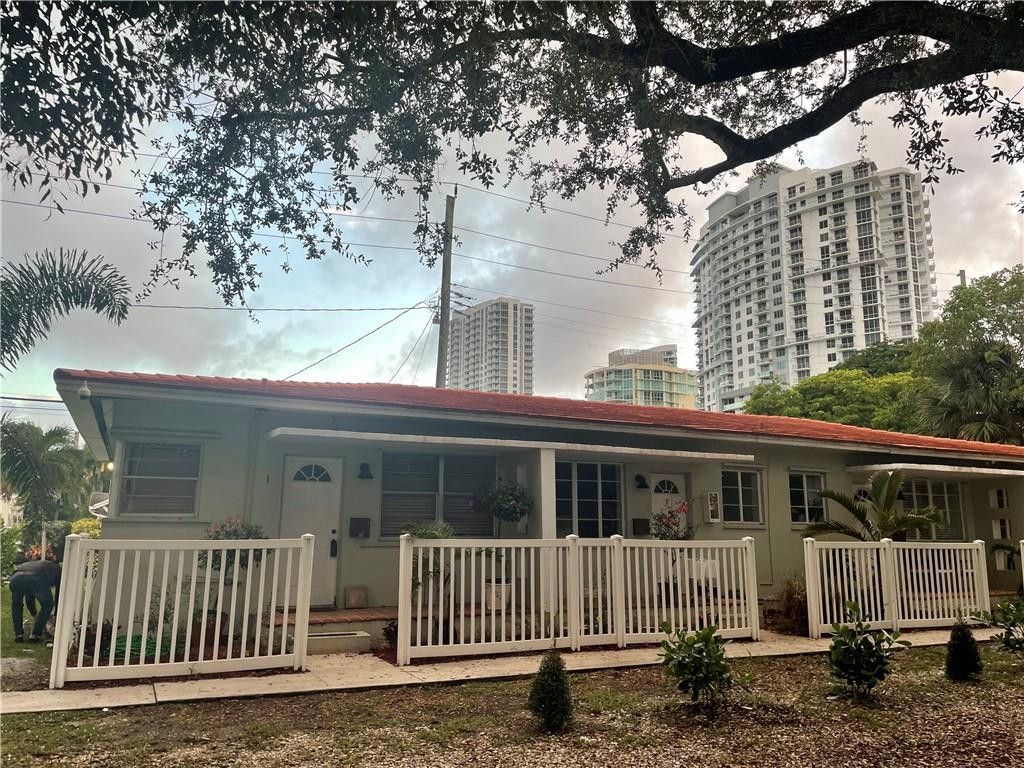 17 NE 9th Avenue, Unit 2, Fort Lauderdale, FL 33301 Photo