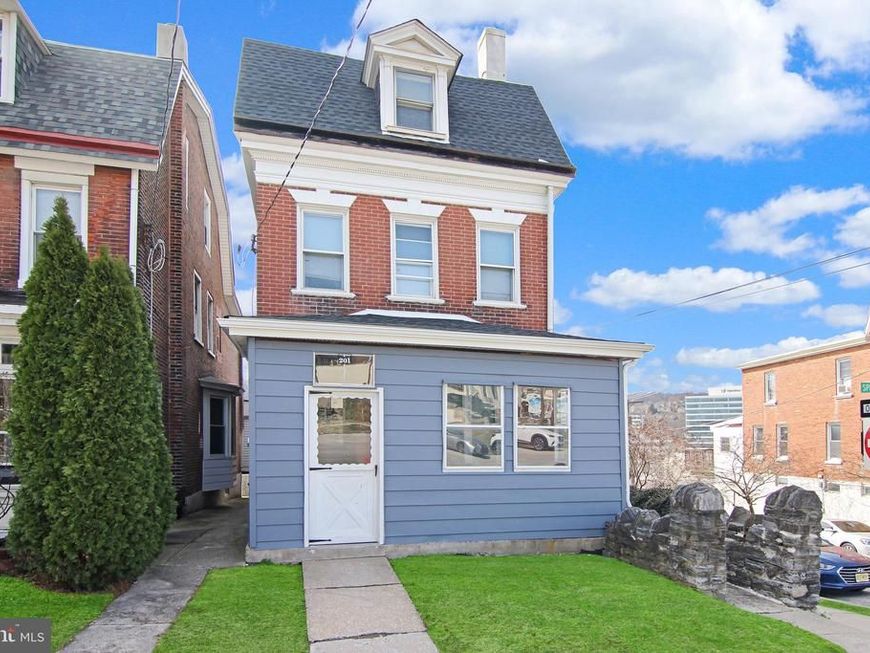 201 Spring Mill Avenue, Unit 3, Conshohocken, PA 19428 Main Photo