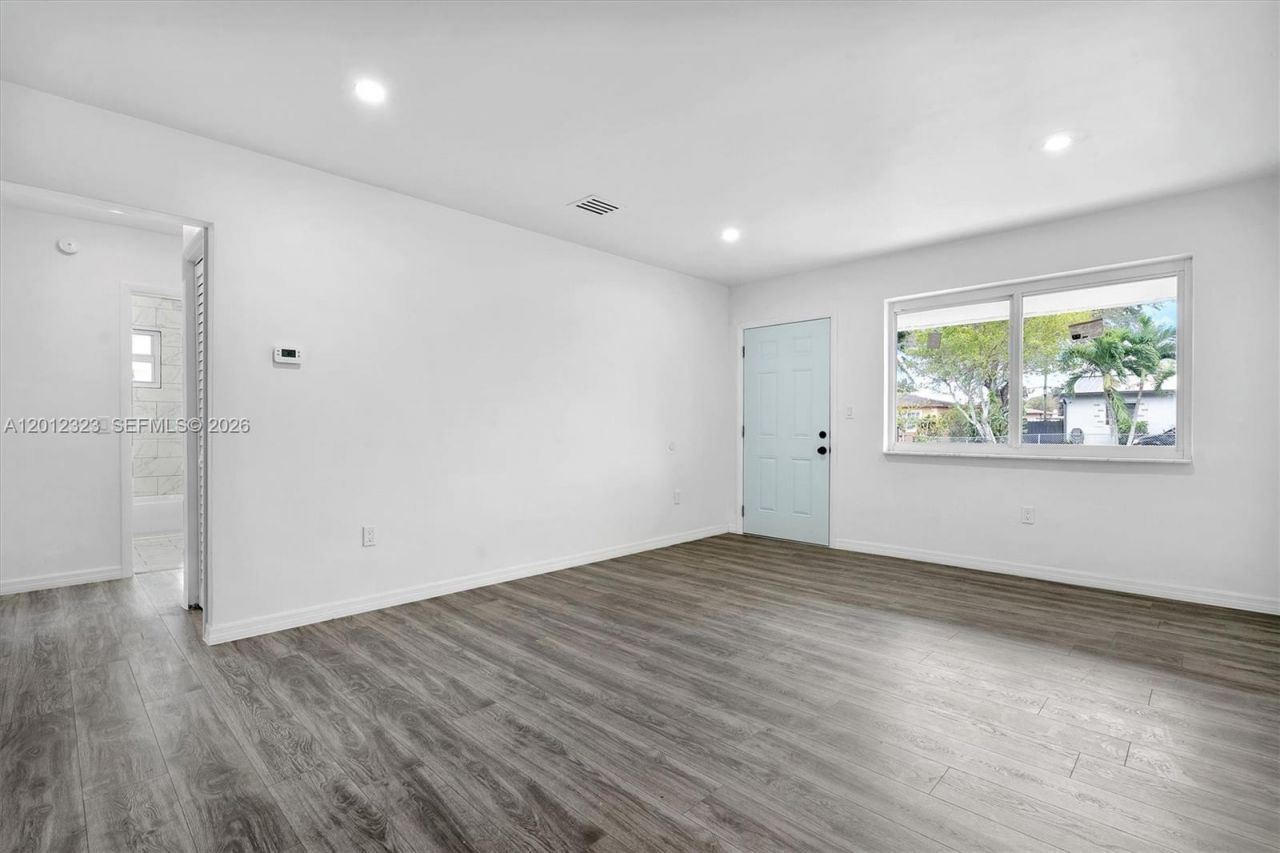 1061 NW 108 Ter , Unit 1061, Miami, FL 33168 Photo