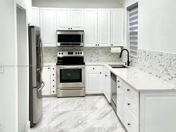 721 NW 170th Ter , Unit 721, Pembroke Pines, FL 33028