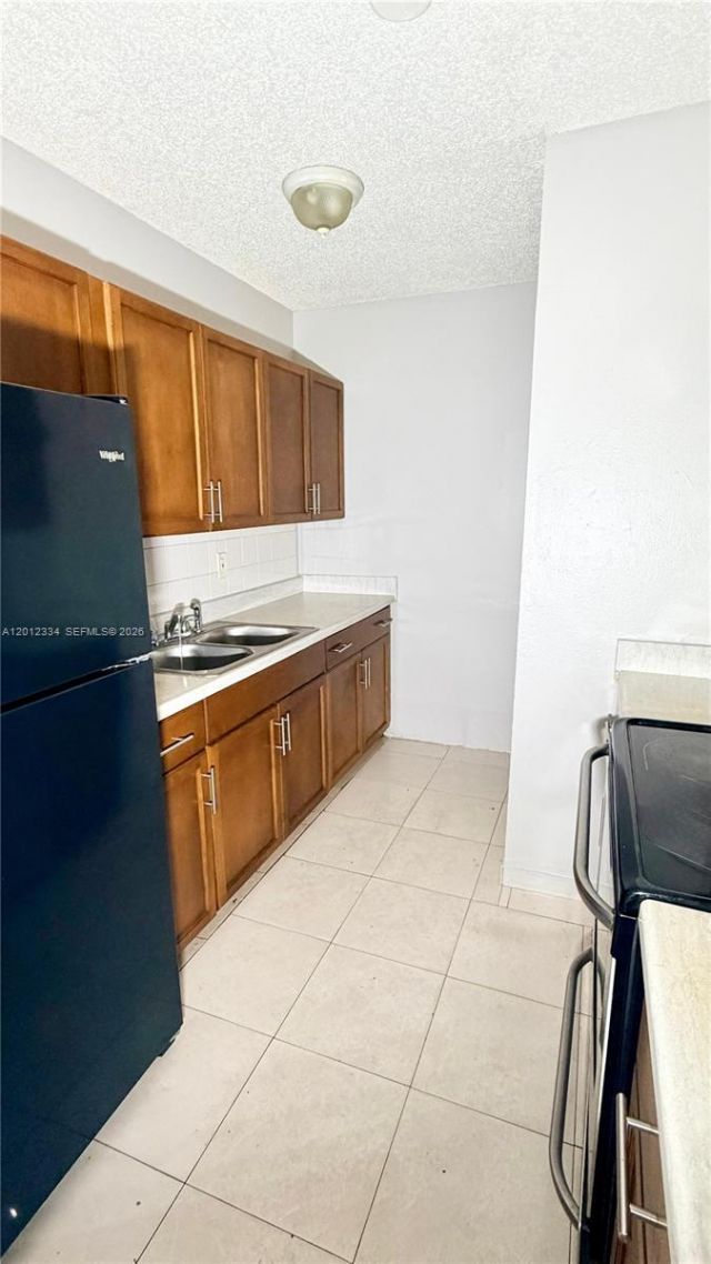 581 Kathy Ln, Unit D, Margate, FL 33068 Photo