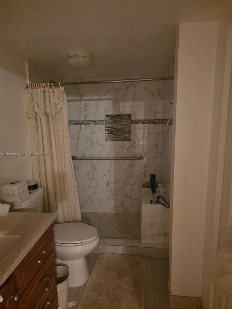 900 Colony Point Cir , Unit 107, Pembroke Pines, FL 33026 Photo