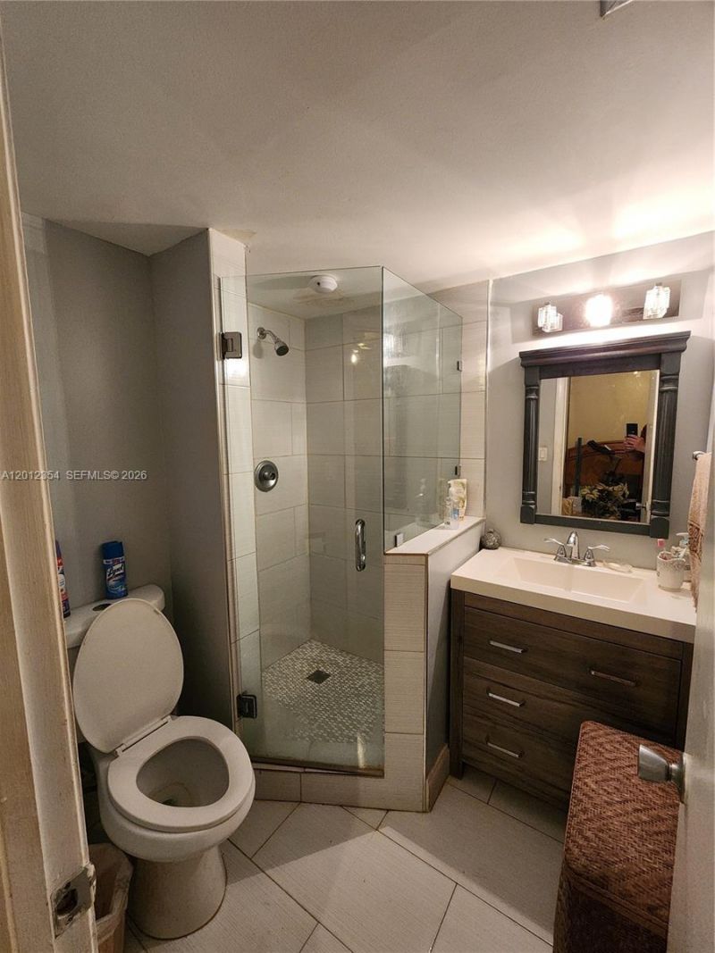 900 Colony Point Cir , Unit 107, Pembroke Pines, FL 33026 Photo