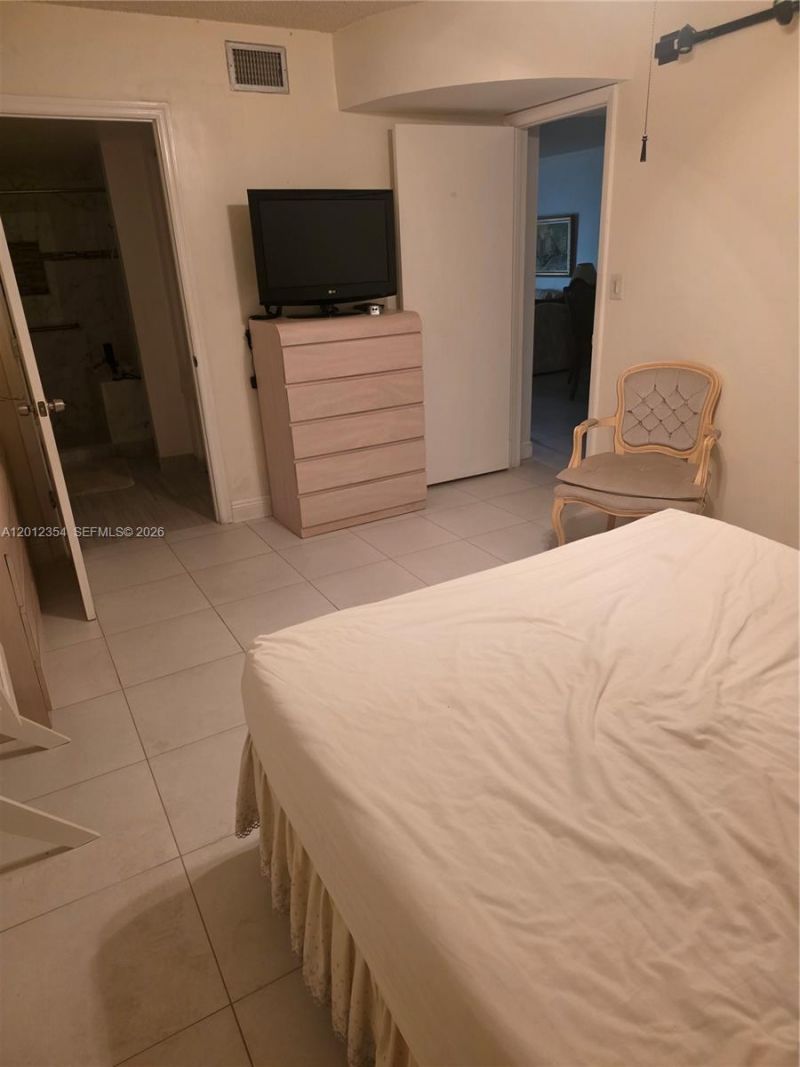 900 Colony Point Cir , Unit 107, Pembroke Pines, FL 33026 Photo