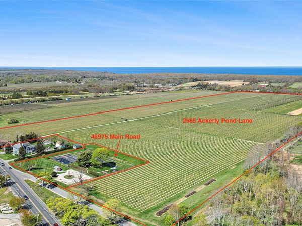 46975 Main Road , Southold, NY 11971