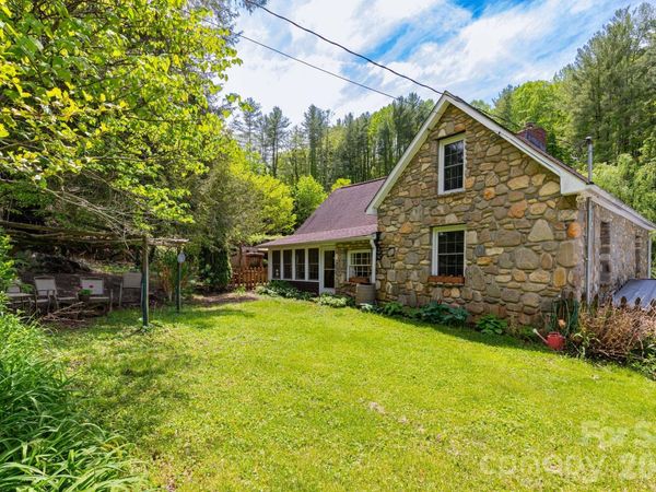1492 Murray Road, Canton, NC 28716