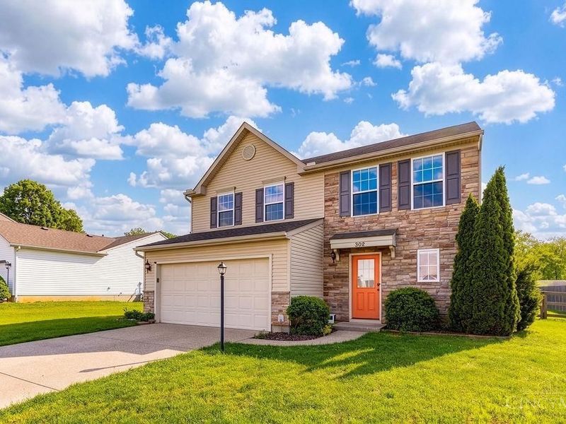 302 Deer Creek Drive, Pierce Twp, OH 45102 Photo 2