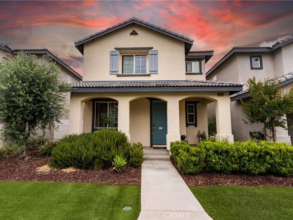 404 Garden Way, Colton, CA 92324