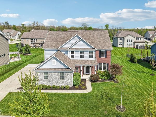 3769 Conifer Drive , Zionsville, IN 46077