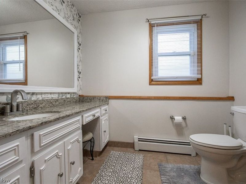 18810 Dellwood Drive, Walton Hills, OH 44146 Photo 17
