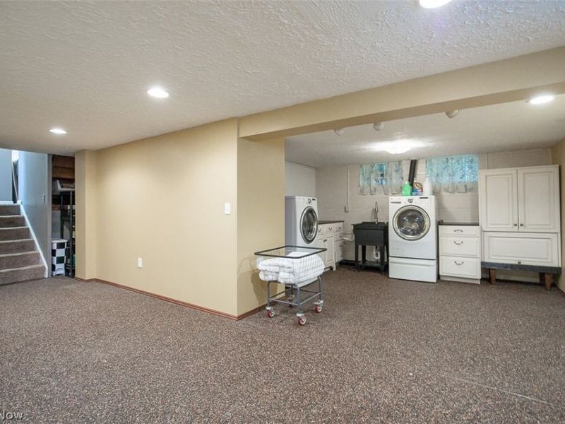 18810 Dellwood Drive, Walton Hills, OH 44146 Photo 22