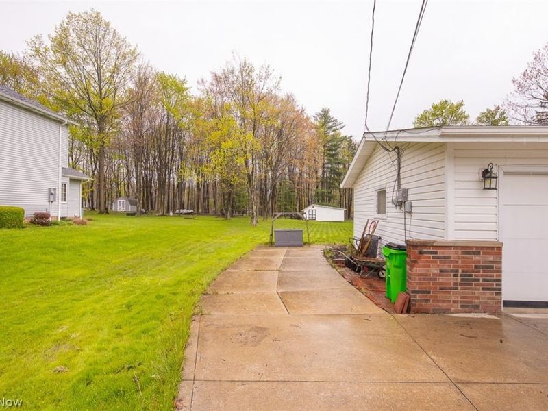 18810 Dellwood Drive, Walton Hills, OH 44146 Photo 36