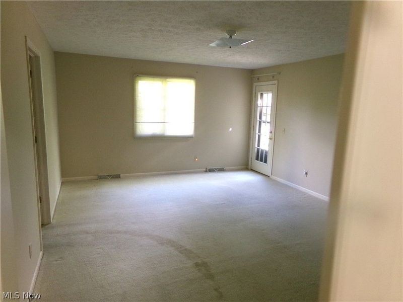 4911 Pond Drive NW, North Canton, OH 44720 Photo 18