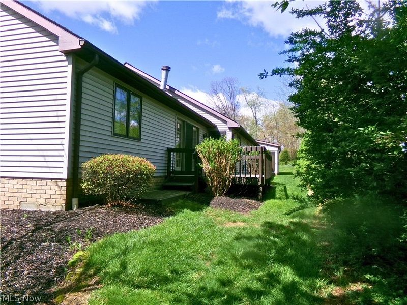 4911 Pond Drive NW, North Canton, OH 44720 Photo 5