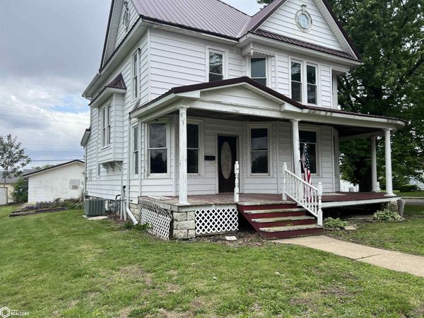 1110 Oak Street, Hamilton, IL 62341