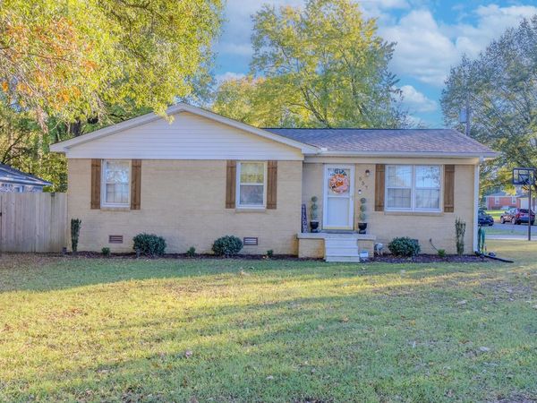 557 CIRCLE DR , Halls, TN 38040