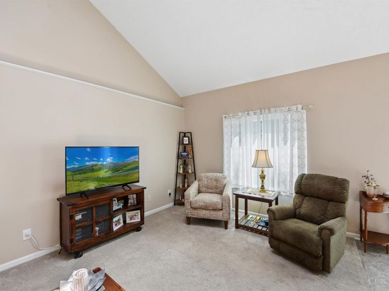 4355 Towneside Court, Mason, OH 45040 Photo 5