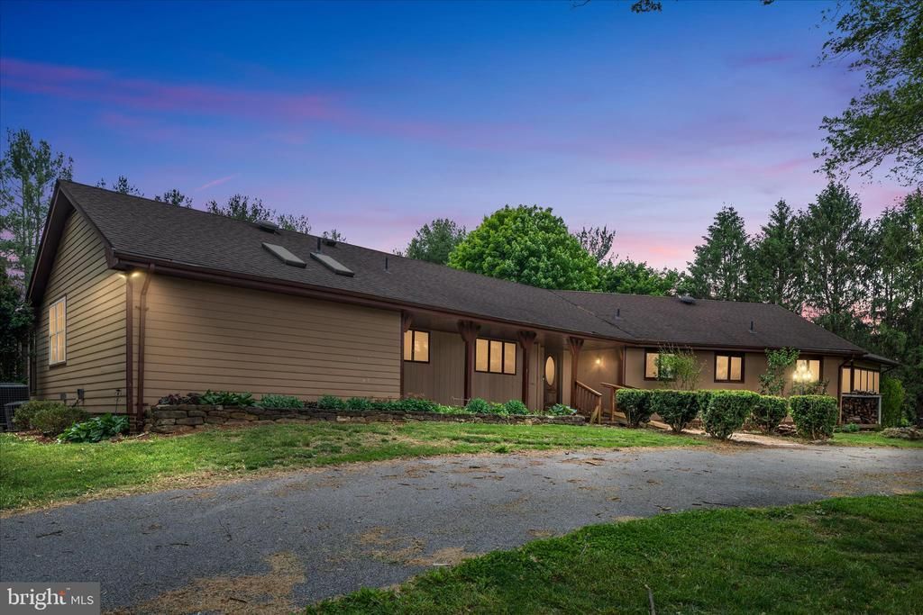 263 Bowling Green Road, Front Royal, VA 22630 Main Photo