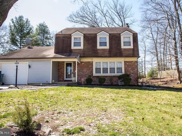 2 DONCASTER ROAD, CHERRY HILL, NJ 08003