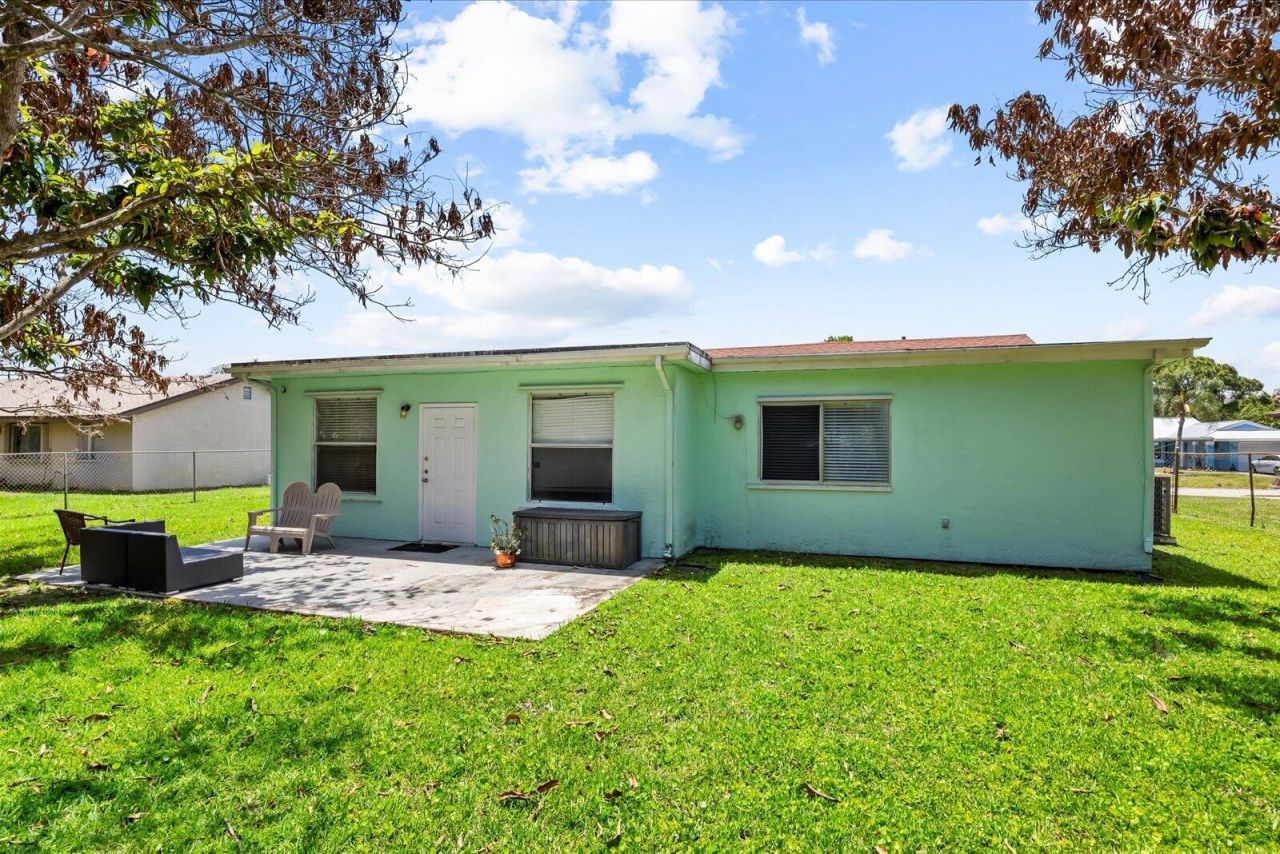 2073 SE Rainier Road, Port Saint Lucie, FL 34952 Photo