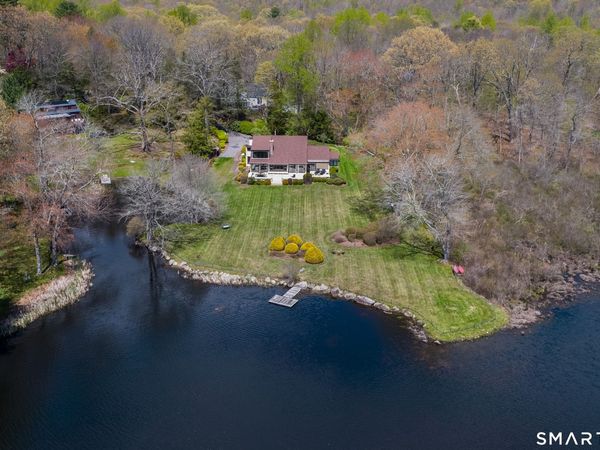 45 Falls River, Essex, CT 06442