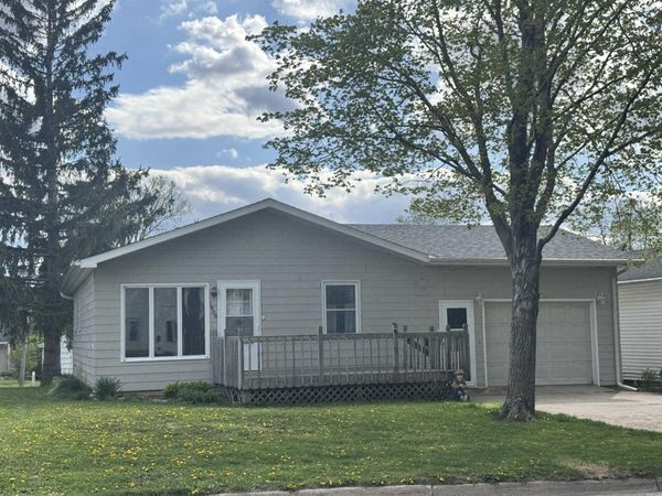 1908 Owen St. , Charles City, IA 50616